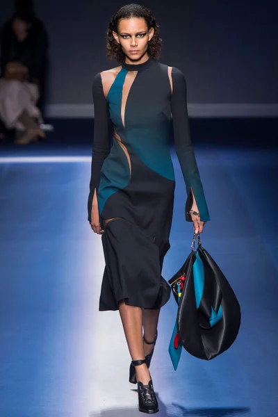 Look 7